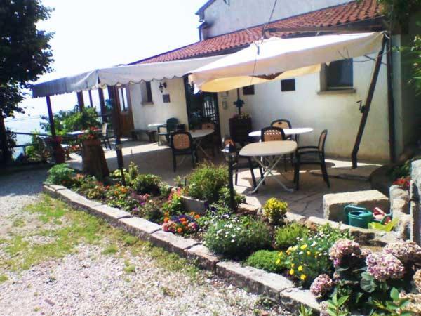 Vila Agriturismo La Roccia Vo Exteriér fotografie